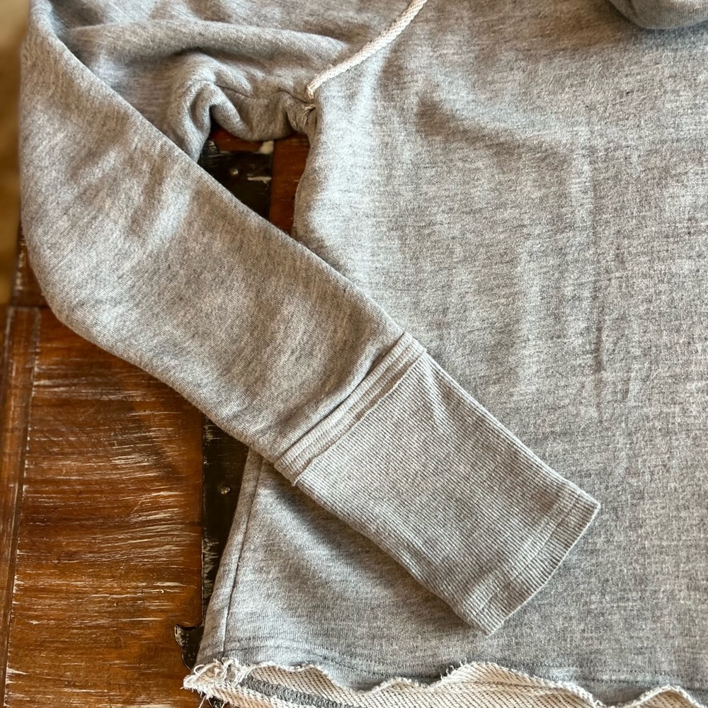 Lua Pullover - image 7